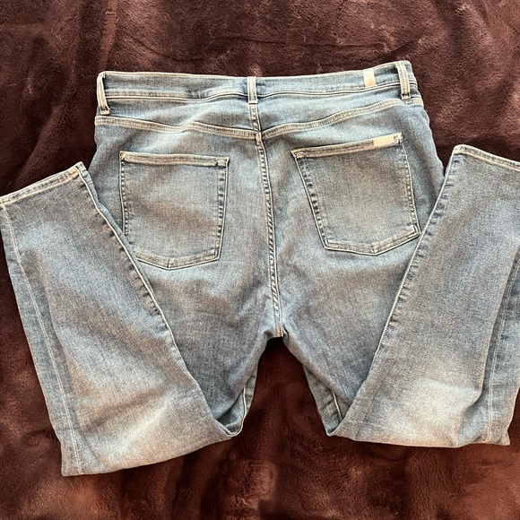 7 For All Mankind Skinny Jeans (High Waist) - Picture 6 of 10